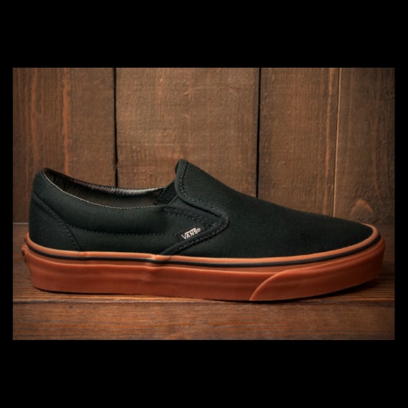 vans old skool black slip ons